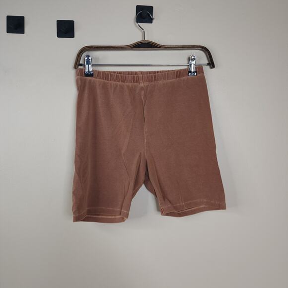 SKIMS Bundle of Outdoor Legging Bike Shorts SAMPLES Size XL Camel Pink - Picture 6 of 9